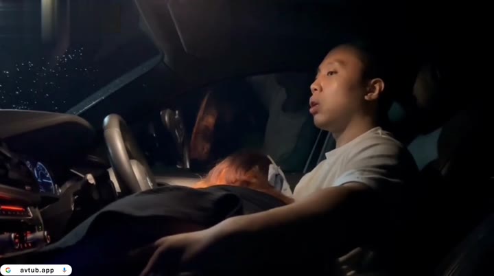 Lagi Viral di Malay Awek Nyepong Pacarnya di Mobil