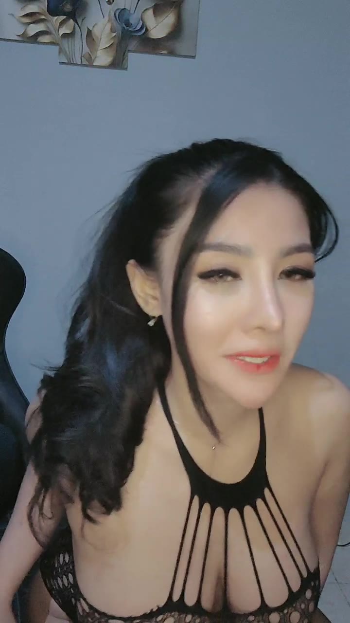 Ganti Lingerie Bunda Dini Toket Gede Uting Pink Mango